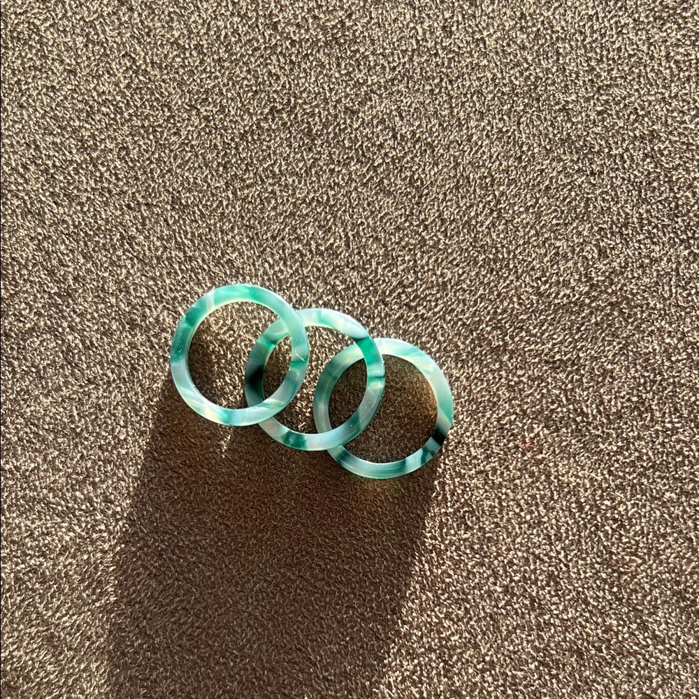 Green Marble Patterned Rings